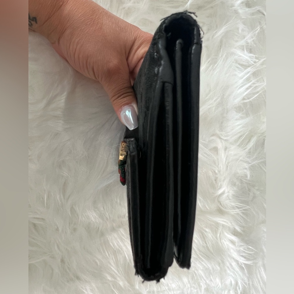 🖤 Vintage Gucci GG Monogram Bow Wallet | Classic Black Canvas 🖤 - Picture 4 of 7